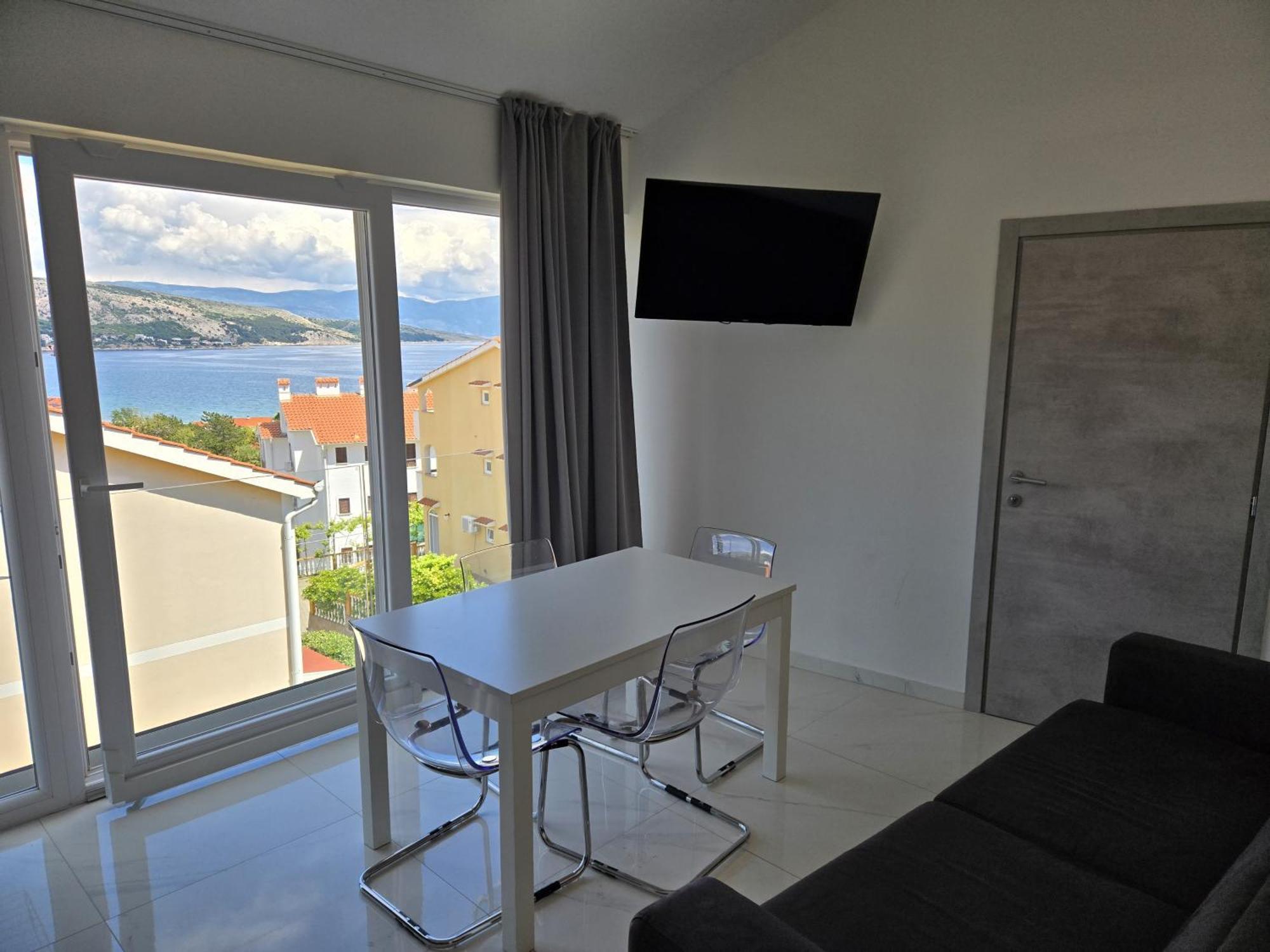 Vis A Vis Apartments Baska  Ngoại thất bức ảnh
